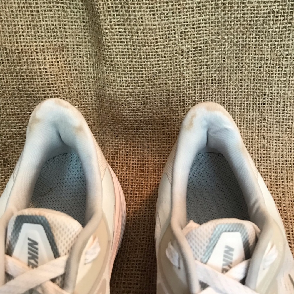 Nike Women’s Zoom Winflo White Silver Size 6 - Picture 10 of 10